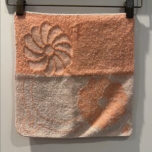 Vintage cannon floral washcloth